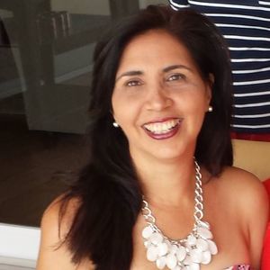 Meet your Posher, Raquel